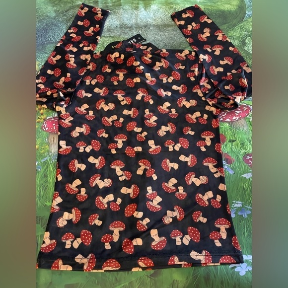 Modcloth x Dangerfield Microdose Memories Mesh Top Black Mushroom, 8(AU)/US XS - Picture 6 of 9